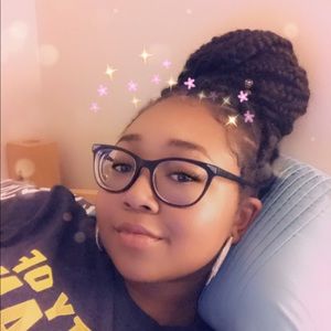 Meet your Posher, Jesseca